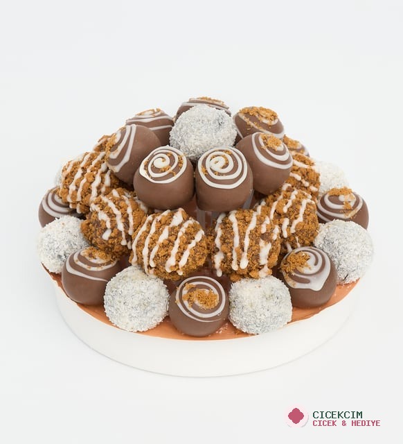 Lotus Biscoff® Bisküvi Süslemeli Kek Buketi
